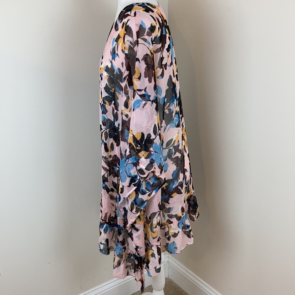 Motherhood Maternity Plus Size Floral Top Bundle - Picture 7 of 11